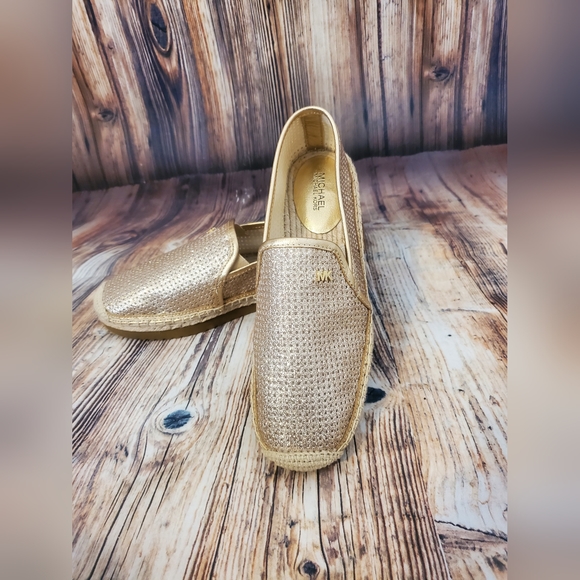 MICHAEL Michael Kors Women's Hastings Espadrille Slip-On Gold - Picture 1 of 10